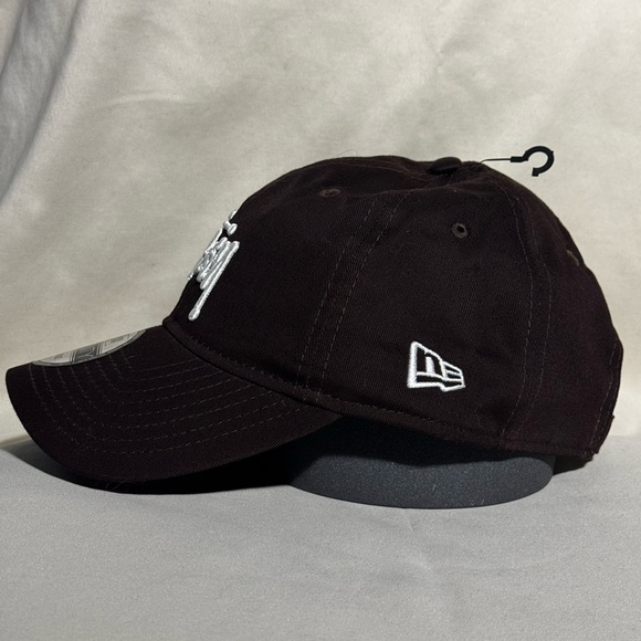 Stussy Dark Brown Cap with White Logo - Picture 3 of 4